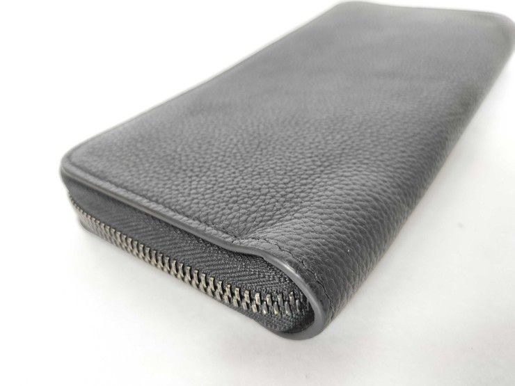 Louis Vuitton Wallet LV Aerogram Zippy Horizontal Black Calf Leather Zip Around — view 3