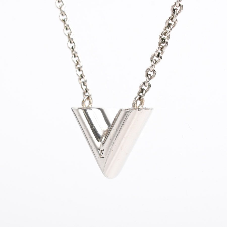 Louis Vuitton Necklace Essential — view 2
