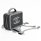 Chanel Handbag CC Filigree Small Vanity — view 2