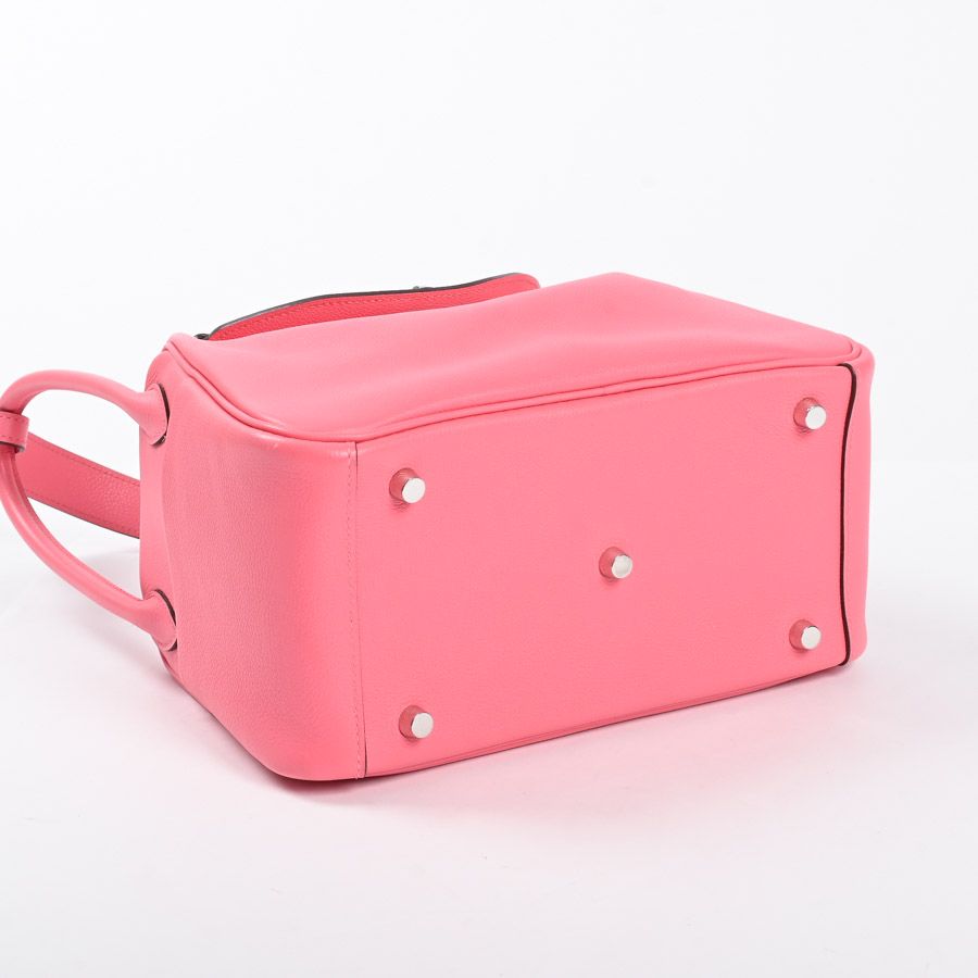 Hermes Handbag Lindy 26 — view 5