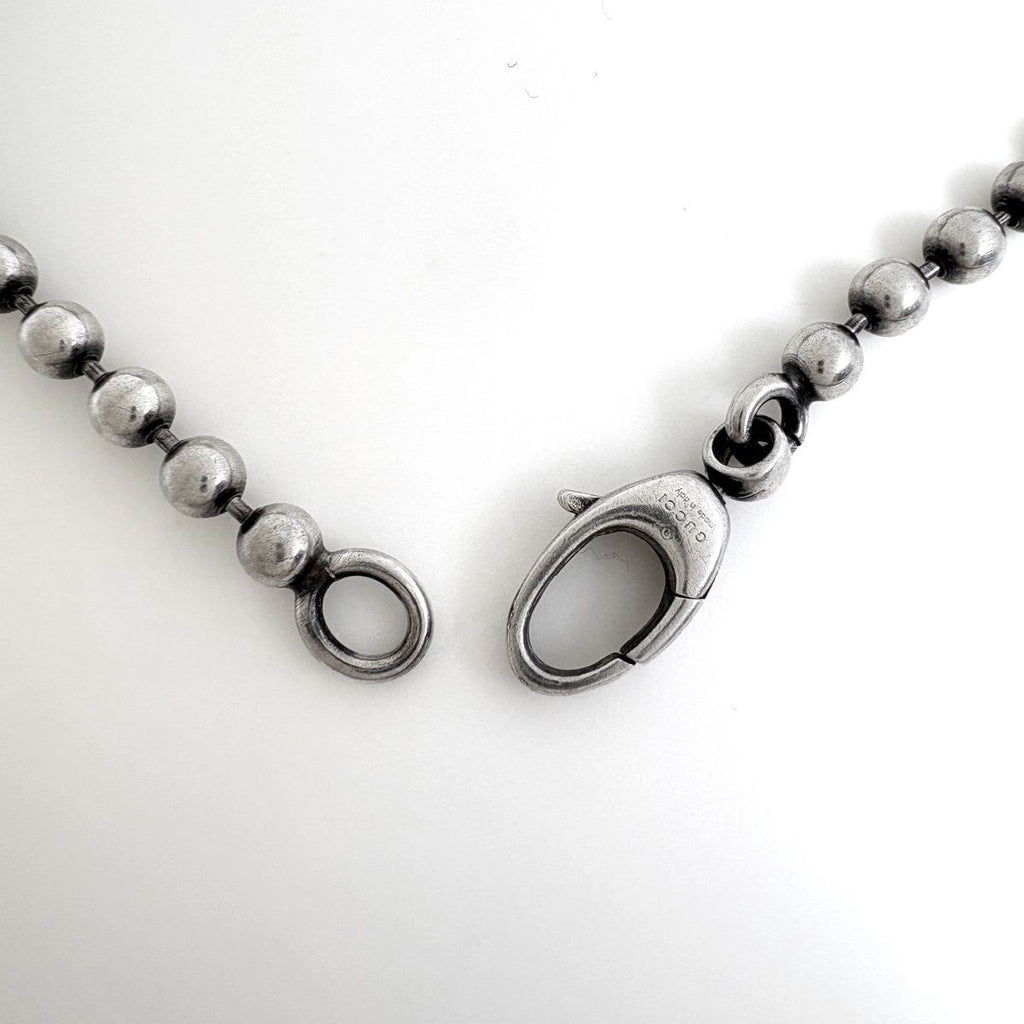 Gucci Heart Motif Bracelet GG Logo Silver — view 3