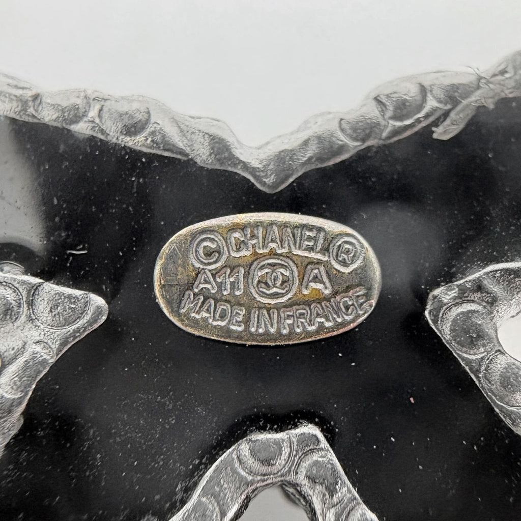 Chanel CC Logo Brooch Silver Plated Black — view 5