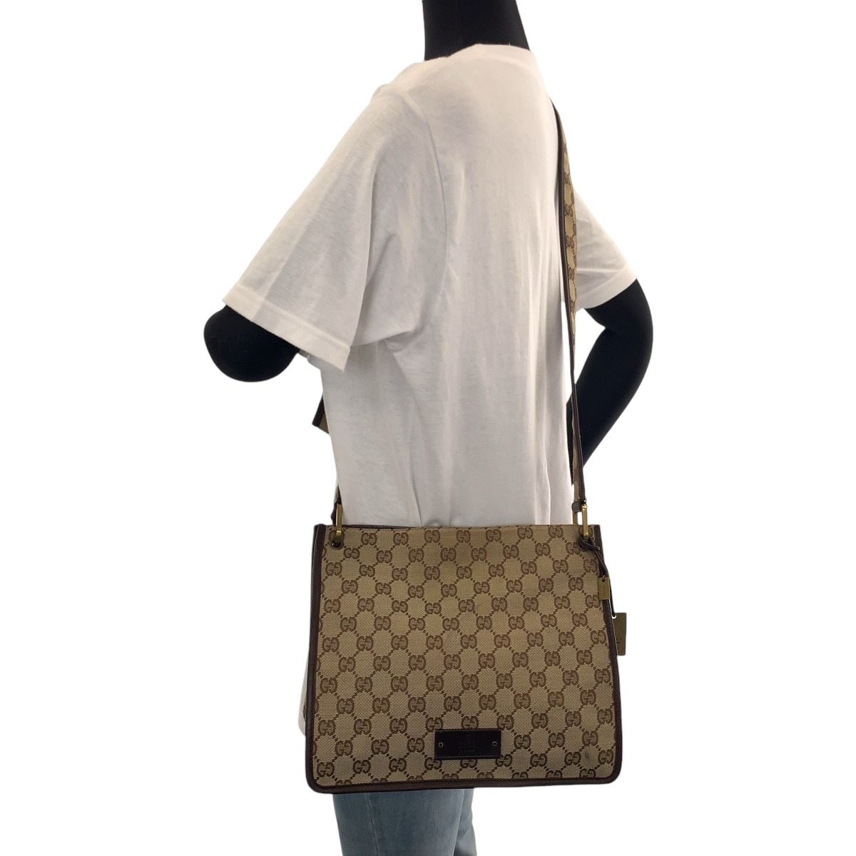 Gucci Plate Charm Beige Brown Gold GG Canvas Shoulder Bag Pochette — view 7