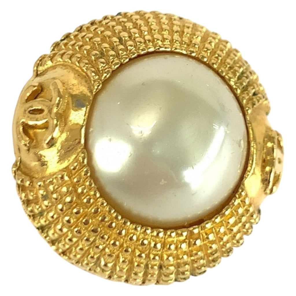 Chanel Vintage Faux Pearl CC Logo Gold White Plated Earrings — view 8