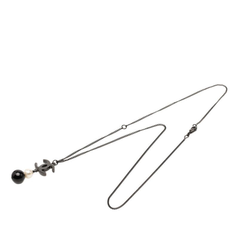 Chanel CC Logo Necklace Black Plated Faux Pearl — view 3