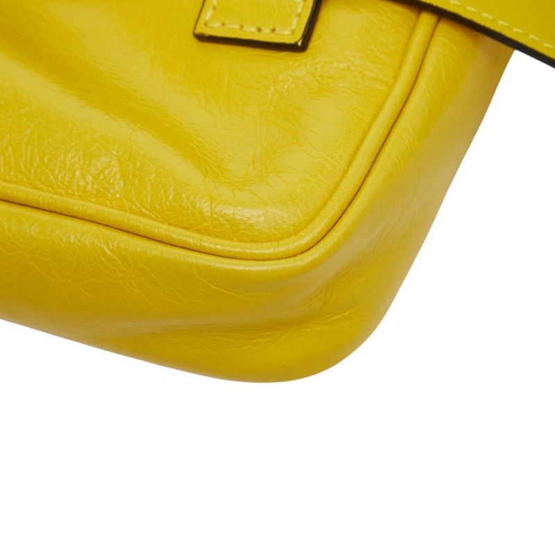 Gucci Interlocking Waist Bag / Yellow / Leather / — view 7