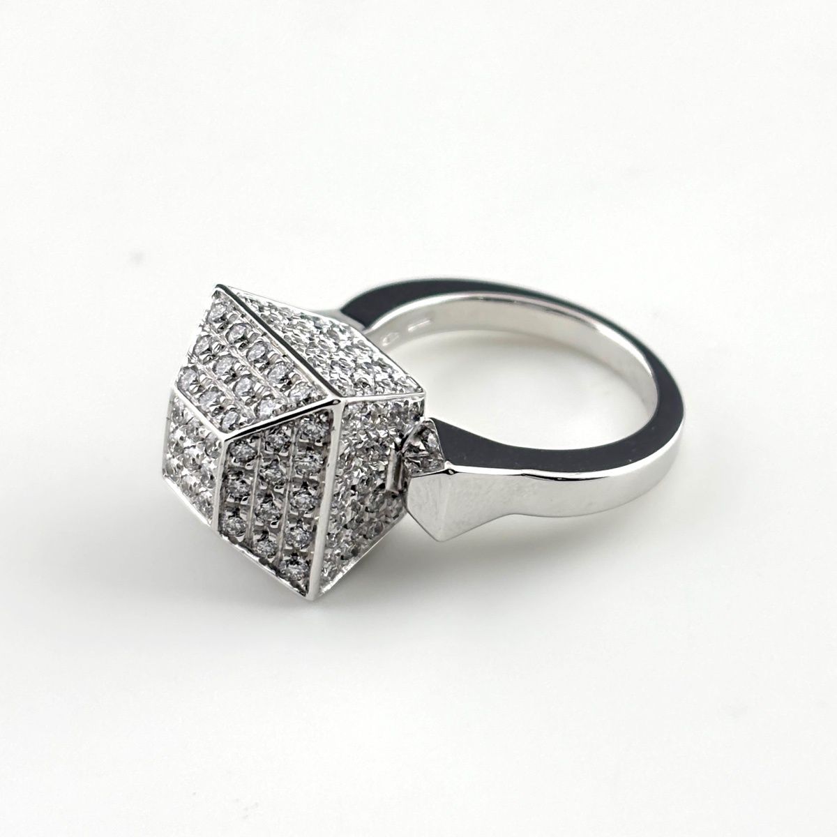 Gucci Pave Diamond Ring