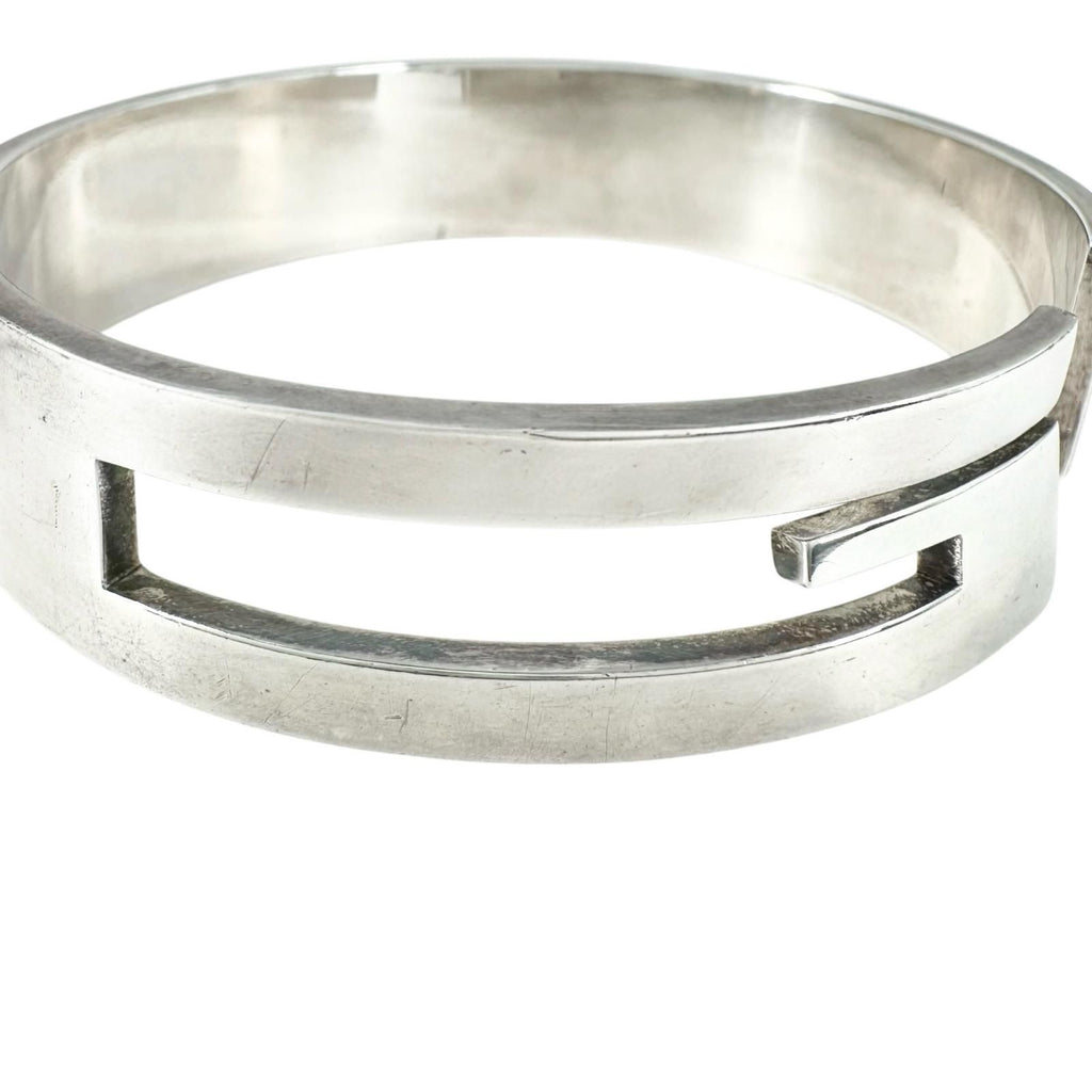 Gucci Cutout Logo Silver Bangle Bracelet — view 6