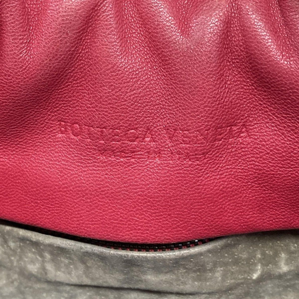 Bottega Veneta Shoulder Bag Intrecciato Pink Drawstring Leather — view 9