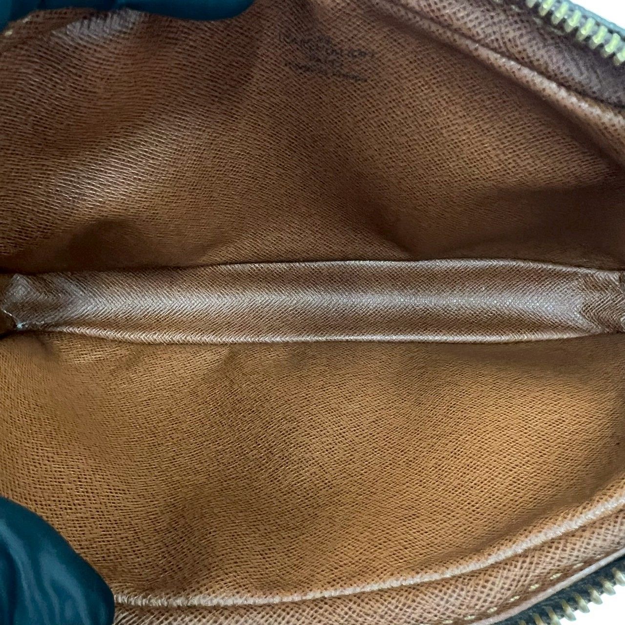 Louis Vuitton Pochette roulis Bandouliere Monogram Leather Shoulder Bag Brown — view 9