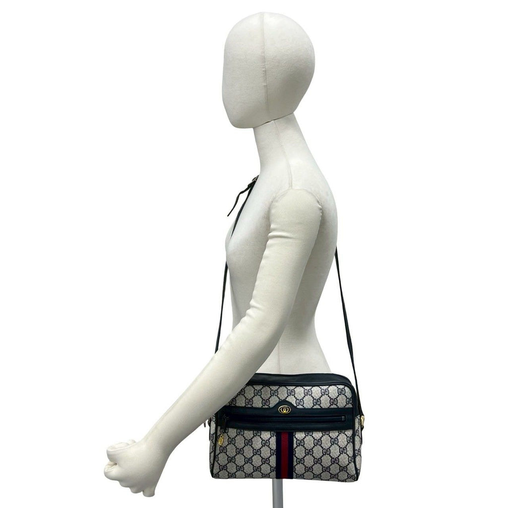 Gucci Vintage Sherry Line Leather Shoulder Bag Pochette Navy — view 2