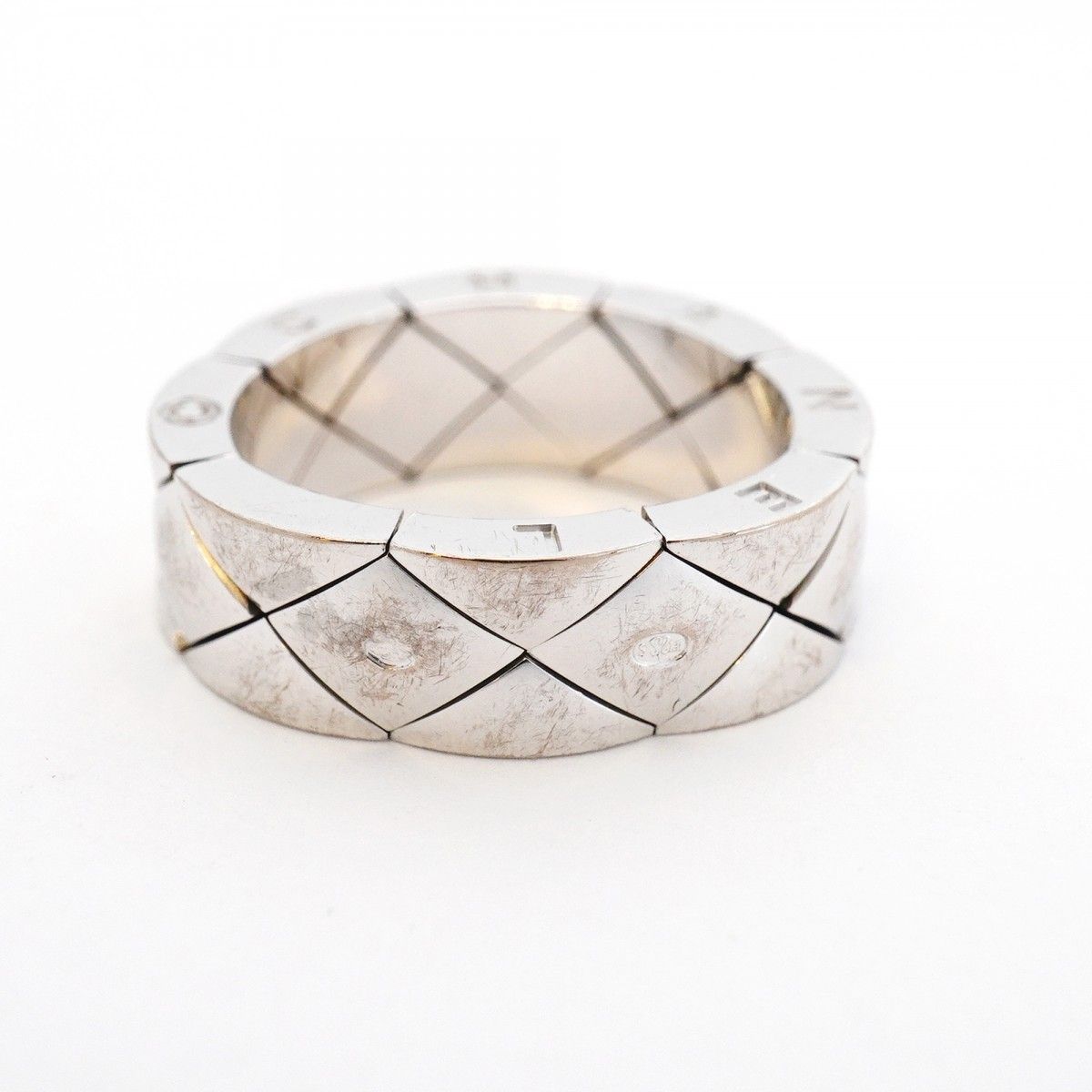 Chanel Ring Quilted 18k White Gold — view 6