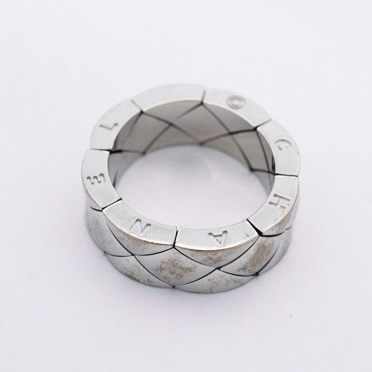 Chanel Ring Quilted 18k White Gold — view 3