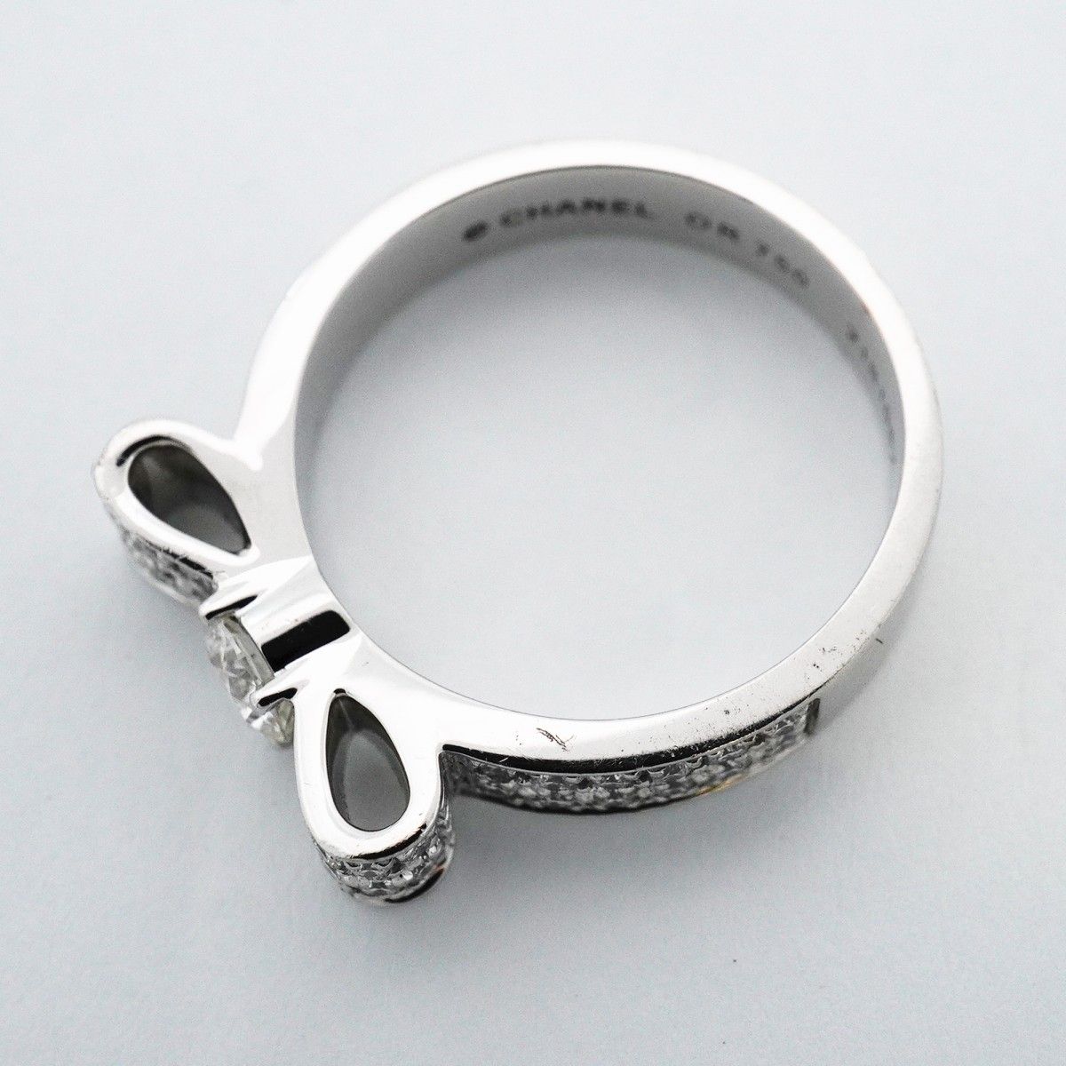 Chanel Ring Ribbon 18k White Gold Diamond — view 9