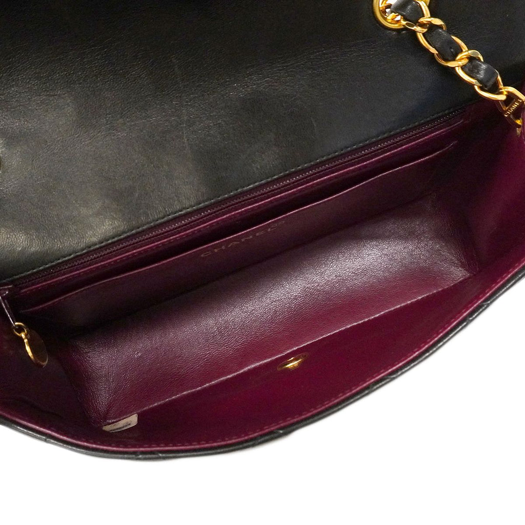 Chanel Shoulder Bag Diana Lambskin Black Gold — view 4