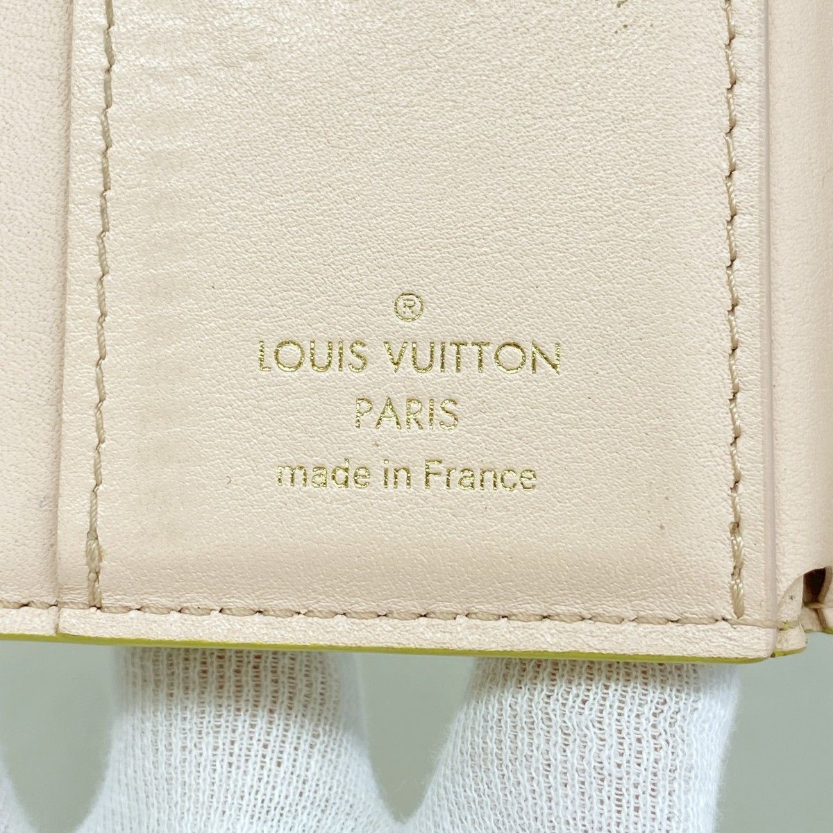 Louis Vuitton Tri Foldwallet Portefeuille Capucines XS Wallet — view 4