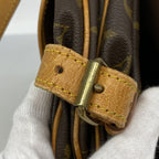 Louis Vuitton Shoulder Bag Monogram Saumur 30 Brown — view 6