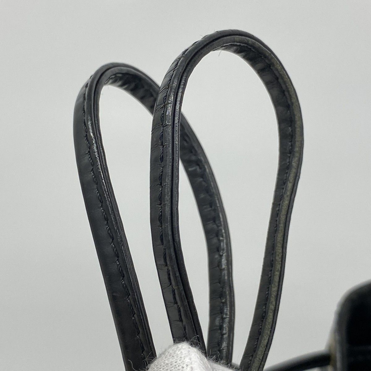 Louis Vuitton Shoulder Bag Epi Noir — view 9