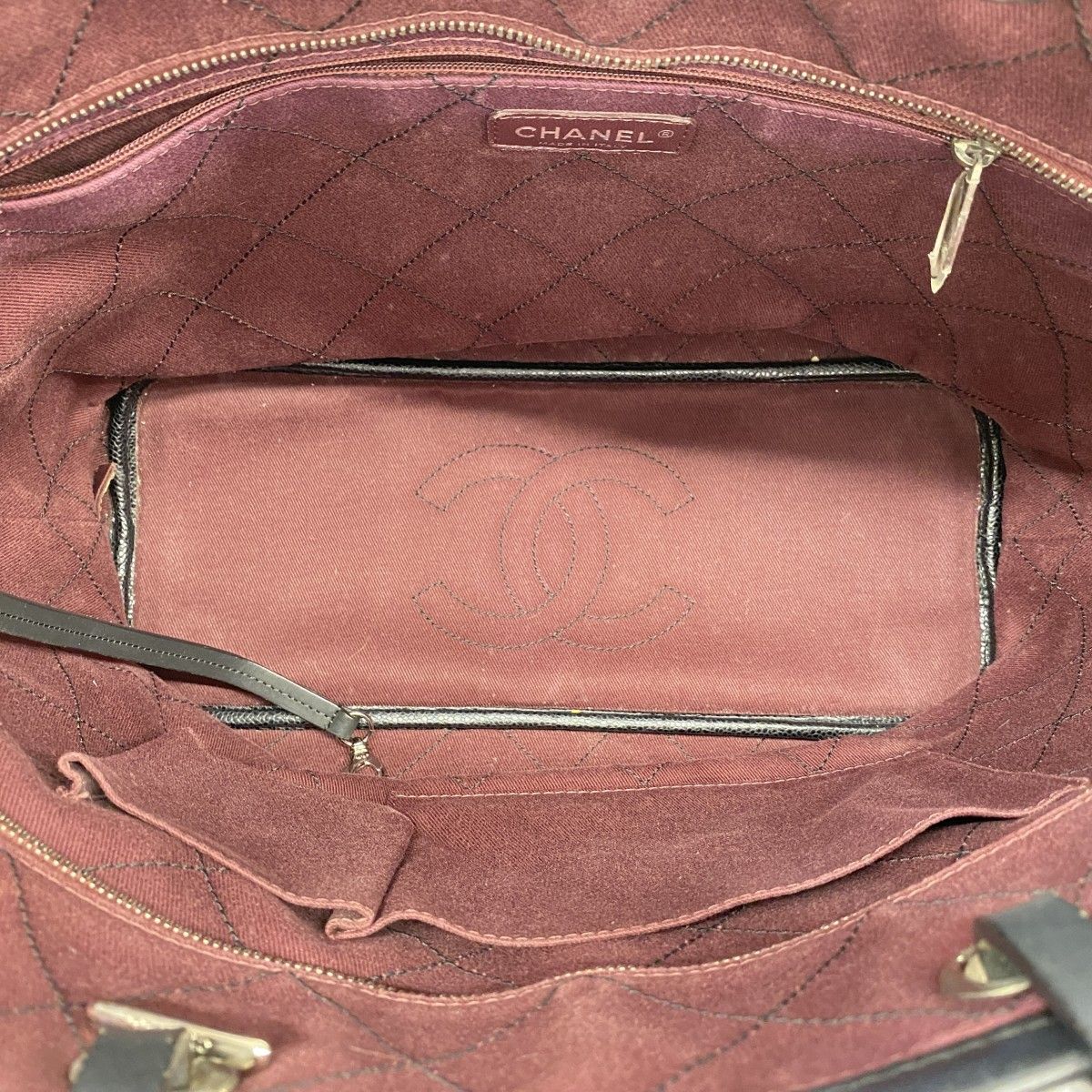 Chanel Tote Caviar Leather Black Silver — view 4