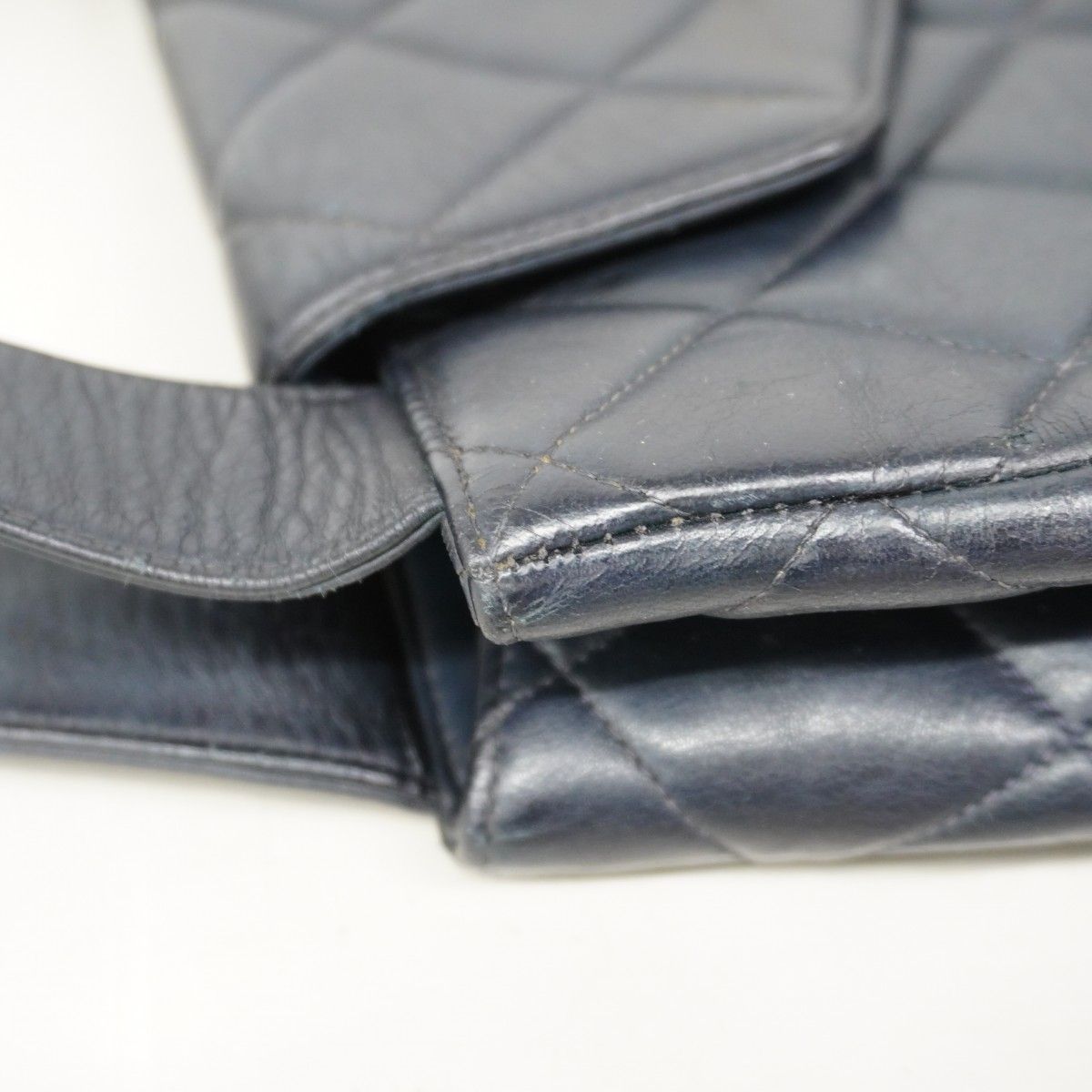Chanel Handbag Quilted Lambskin Black Gold — view 6