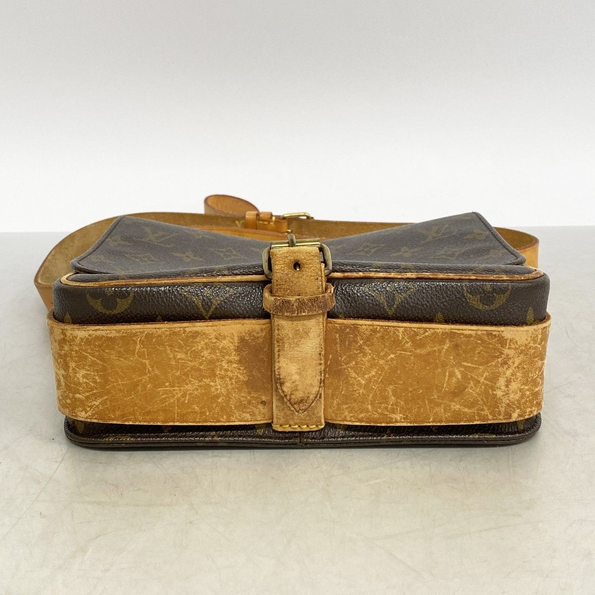 Louis Vuitton Shoulder Bag Monogram Cartouchiere Brown — view 3