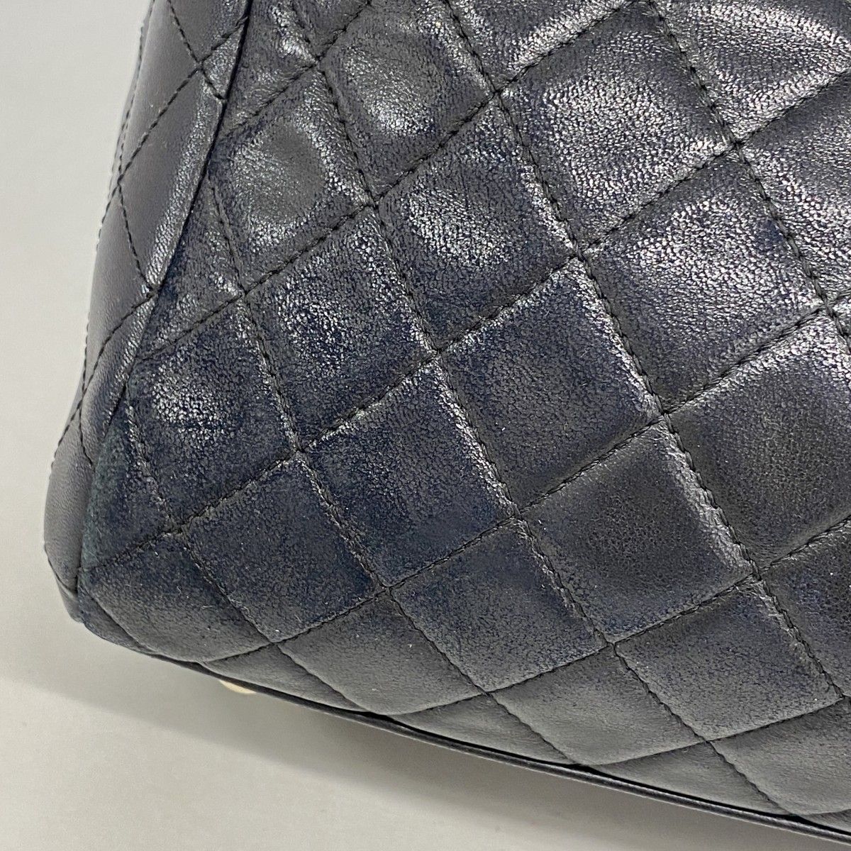 Chanel Shoulder Bag Quilted Lambskin Black Gold — view 8