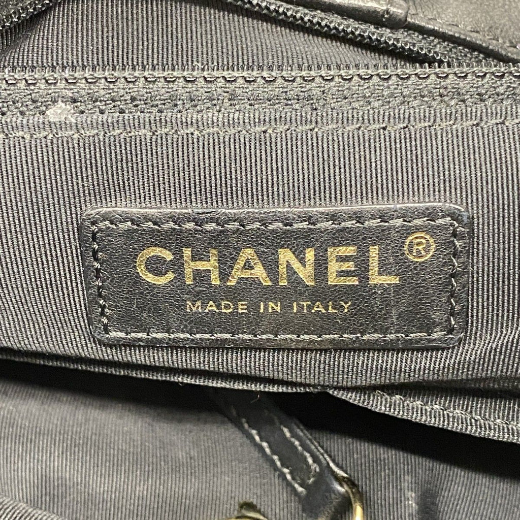 Chanel Shoulder Bag Quilted Lambskin Black Gold — view 5