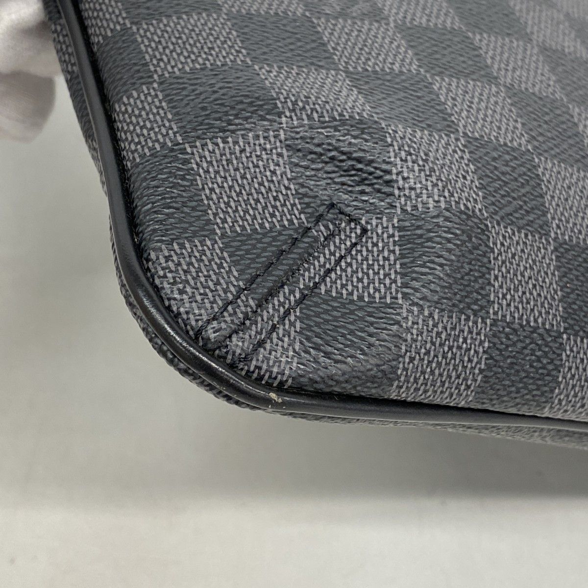 Louis Vuitton Shoulder Bag Damier Graphite Black — view 7