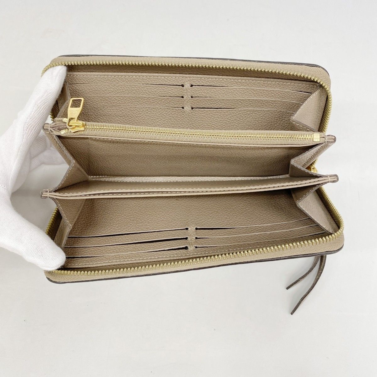 Louis Vuitton Wallet Monogram Empreinte Zippy Tourterelle — view 3