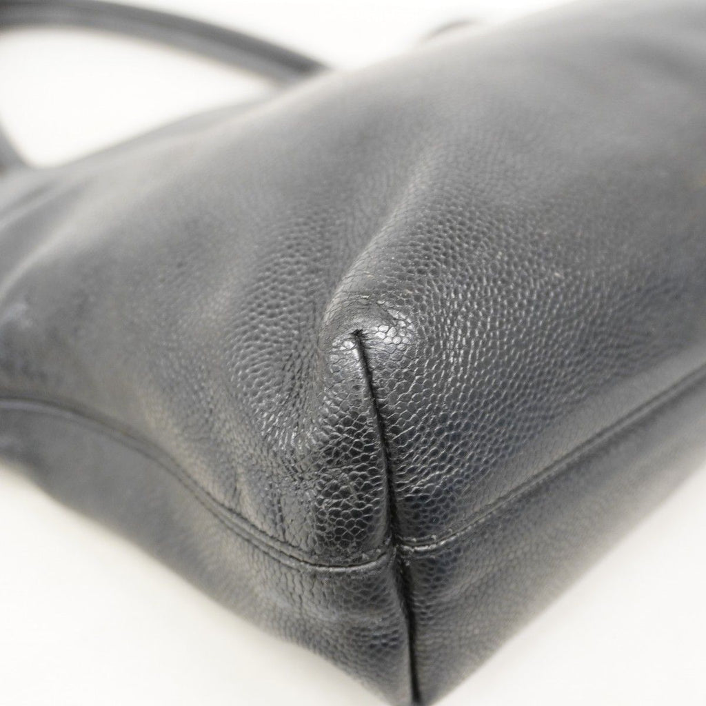 Chanel Tote Caviar Leather Black Gold — view 7