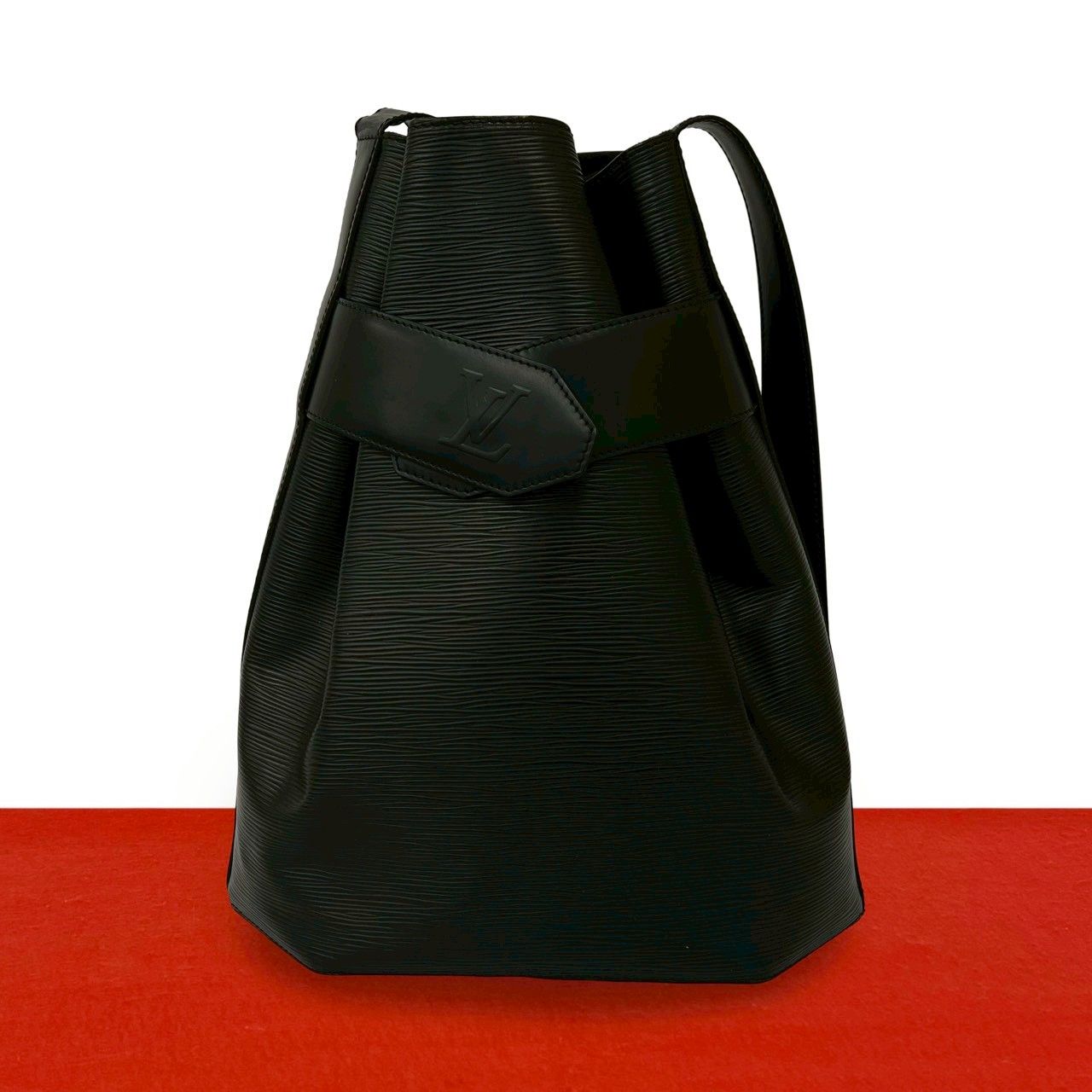 Louis Vuitton Vintage Sac GM Epi Leather Shoulder Bag Black Noir