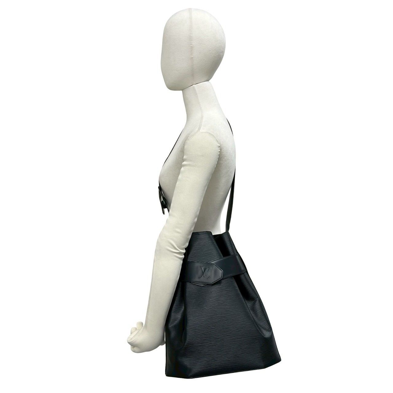 Louis Vuitton Vintage Sac GM Epi Leather Shoulder Bag Black Noir — view 2
