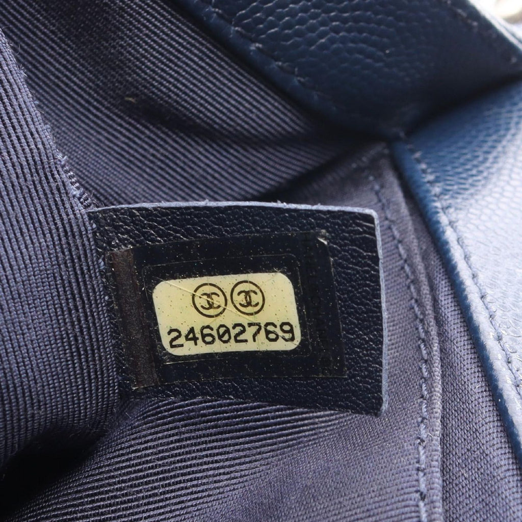 Chanel Shoulder Bag Boy Blanc Stitch Blue Calf Boy Chain — view 5