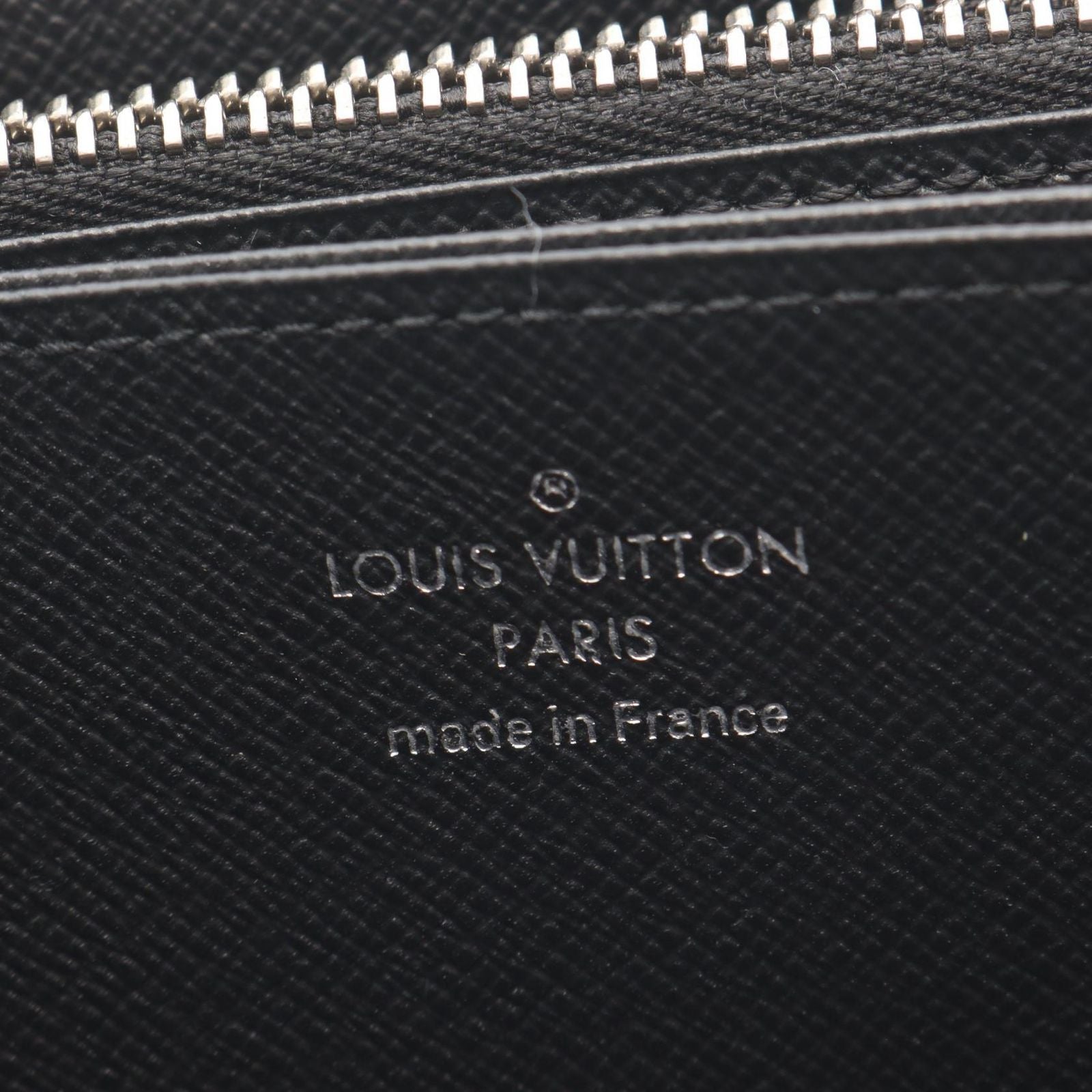 Louis Vuitton Round Wallet Zippy Epi Noir Leather — view 4