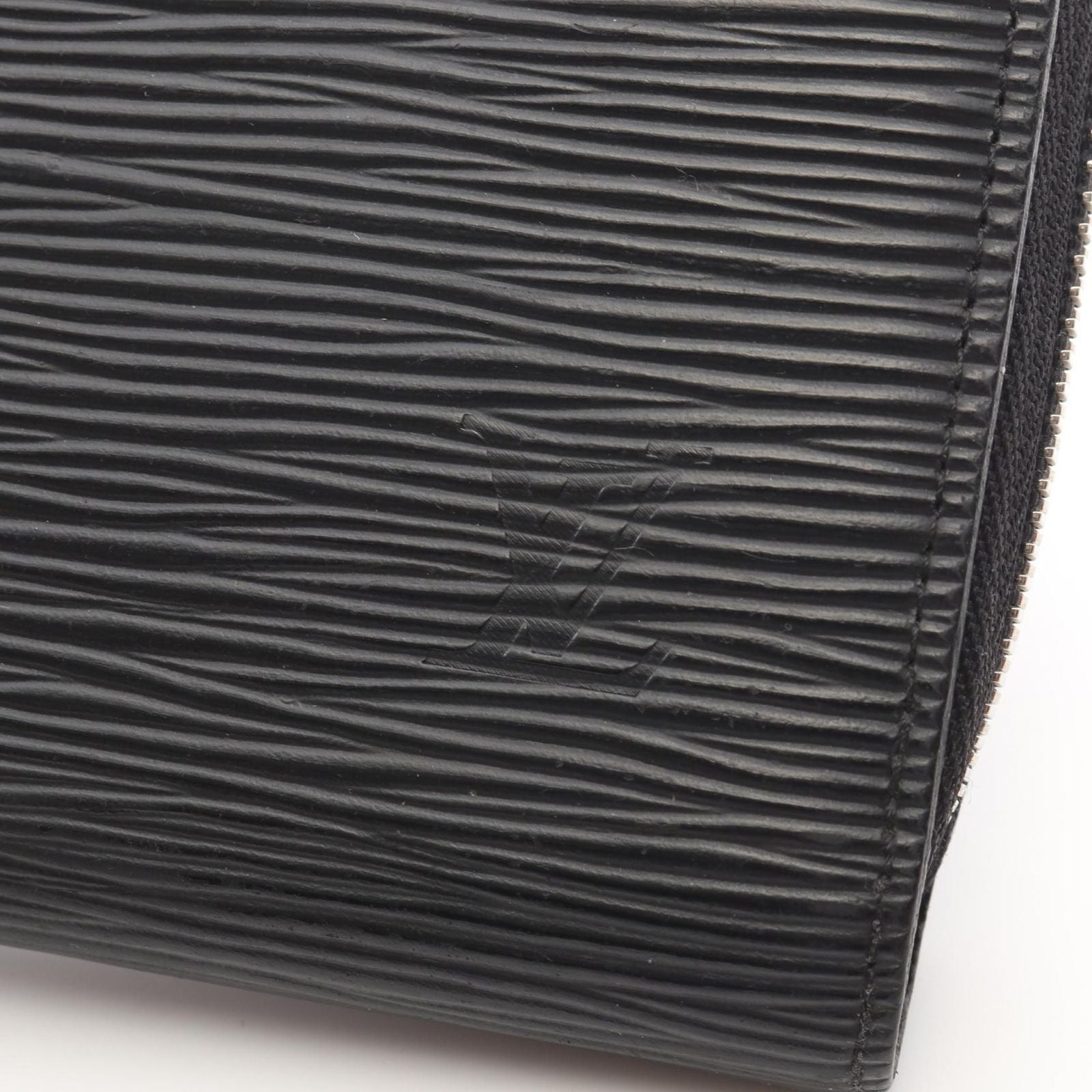 Louis Vuitton Round Wallet Zippy Epi Noir Leather — view 6