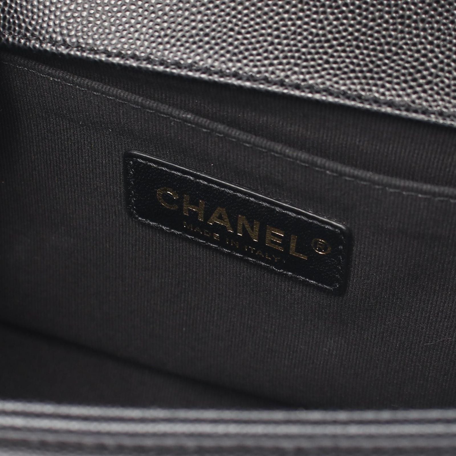 Chanel Shoulder Bag Boy Black Calf Boy Chain — view 4