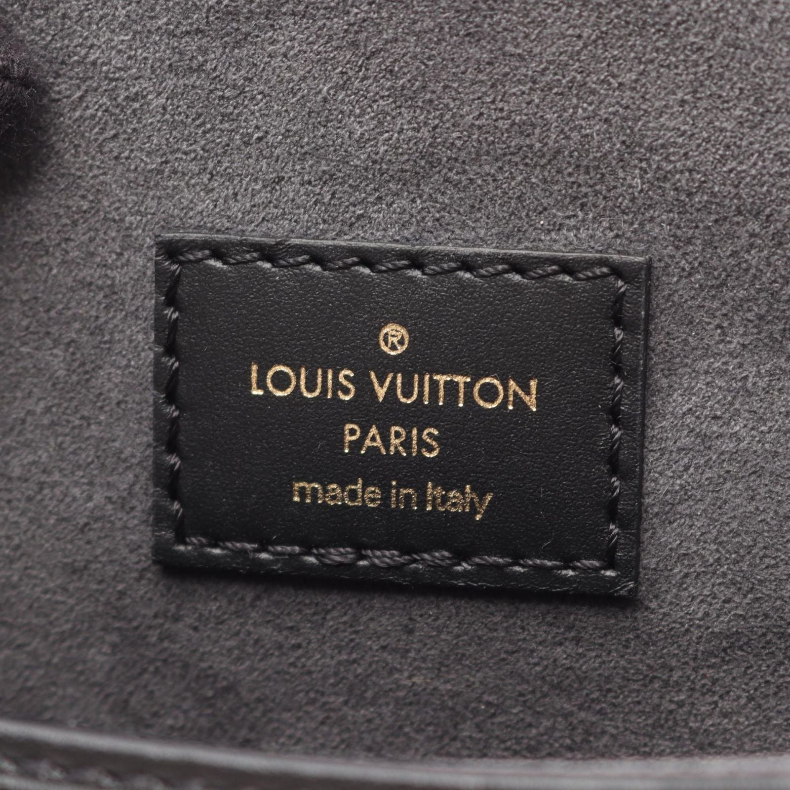Louis Vuitton Handbag Saumur BB Epi Noir Leather — view 4