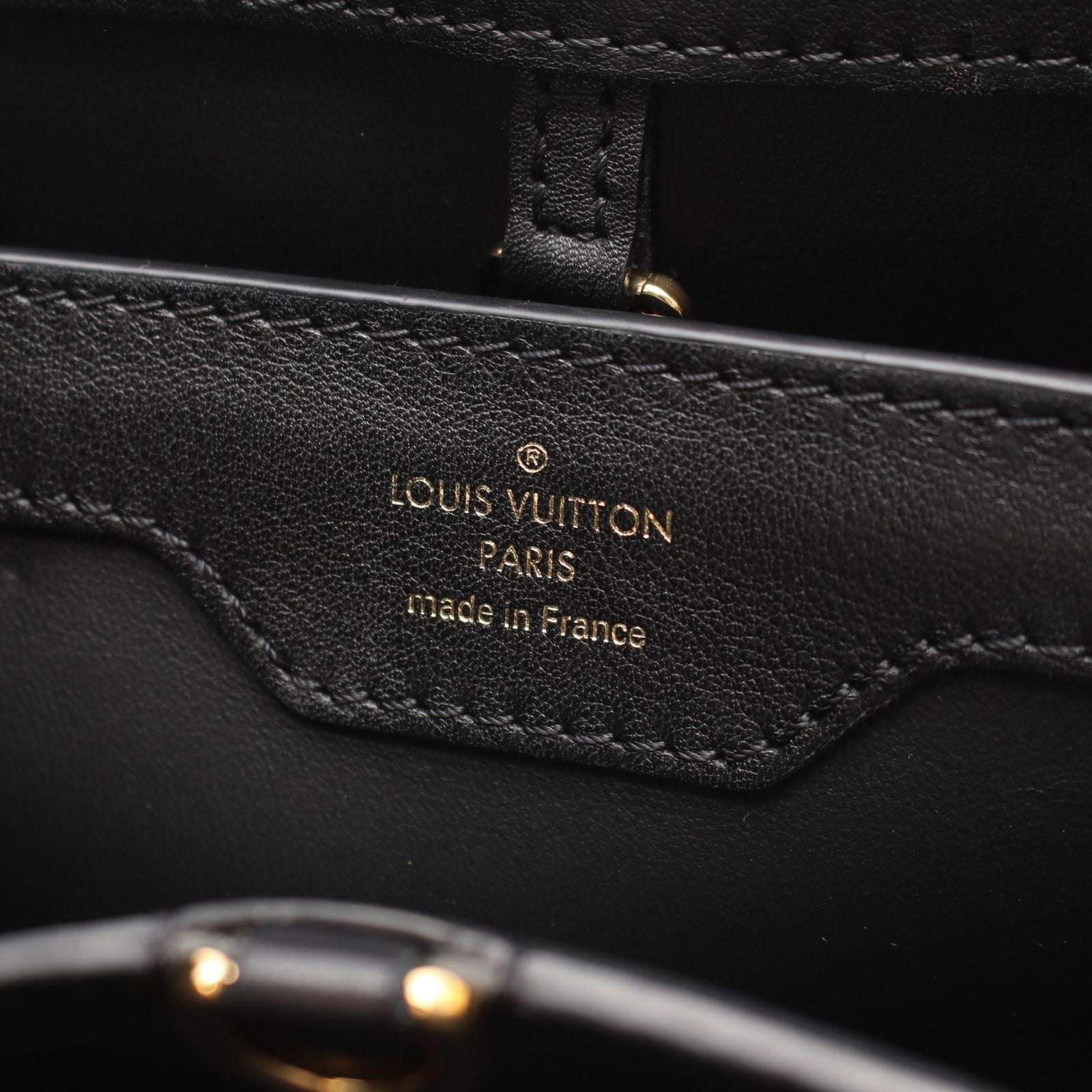 Louis Vuitton Handbag Capucines 2-Way Noir Leather — view 4