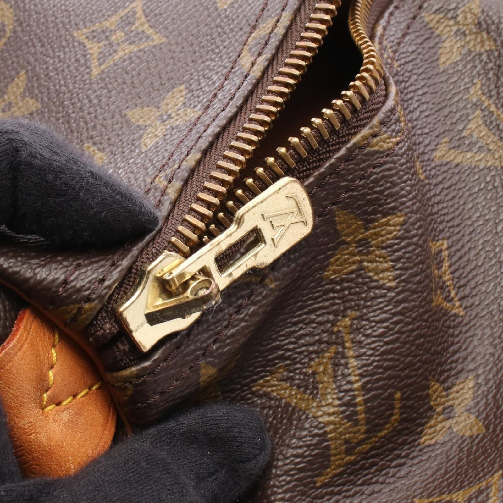 Louis Vuitton Boston Bag Keepall 55 Monogram Canvas Leather — view 8
