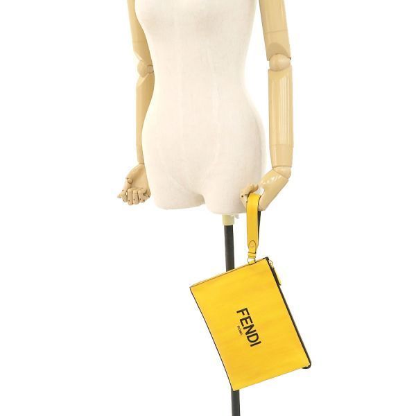 Fendi Clutch Yellow — view 9