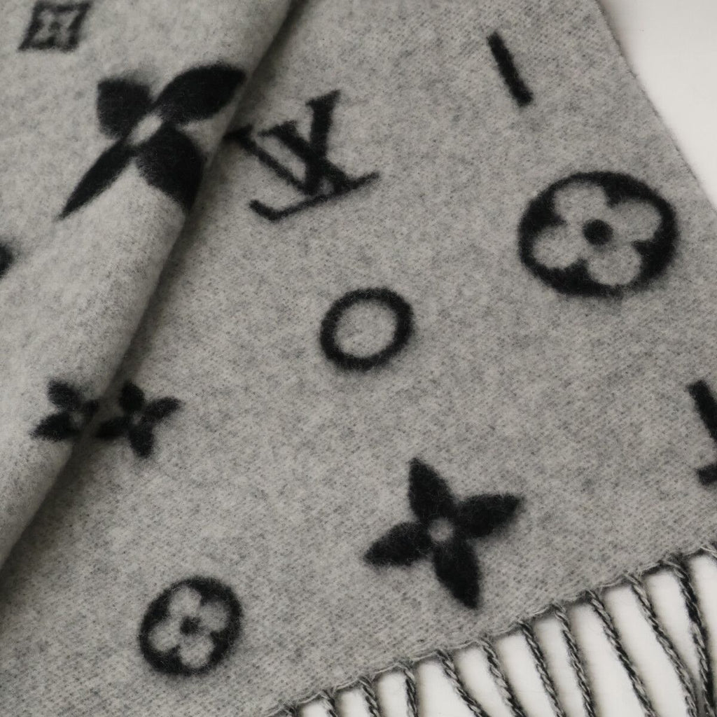 Louis Vuitton Scarf Black — view 4