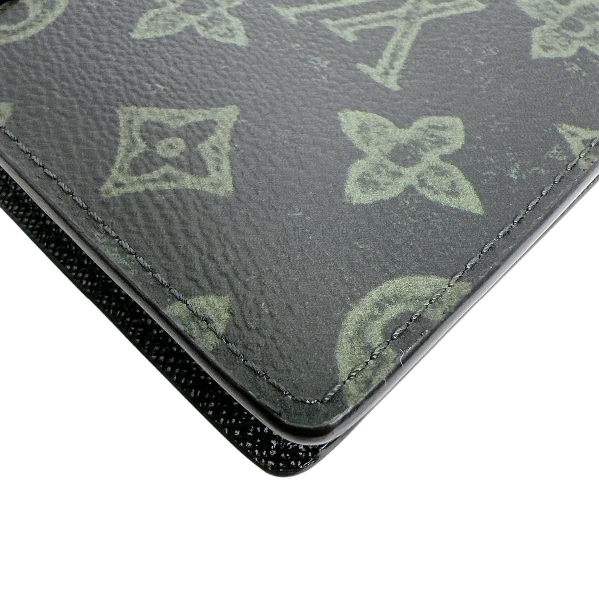 Louis Vuitton Monogram Bi Foldlong Wallet Portefeuille Brazza NM green — view 8