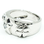 Chanel 18k White Gold Pickpocket Diamond Ring Camellia Star — view 6