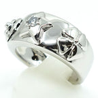 Chanel 18k White Gold Pickpocket Diamond Ring Camellia Star — view 4