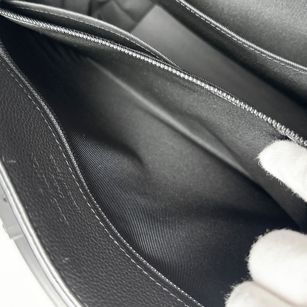 Louis Vuitton Aerogramme Fast Line Tote — view 4