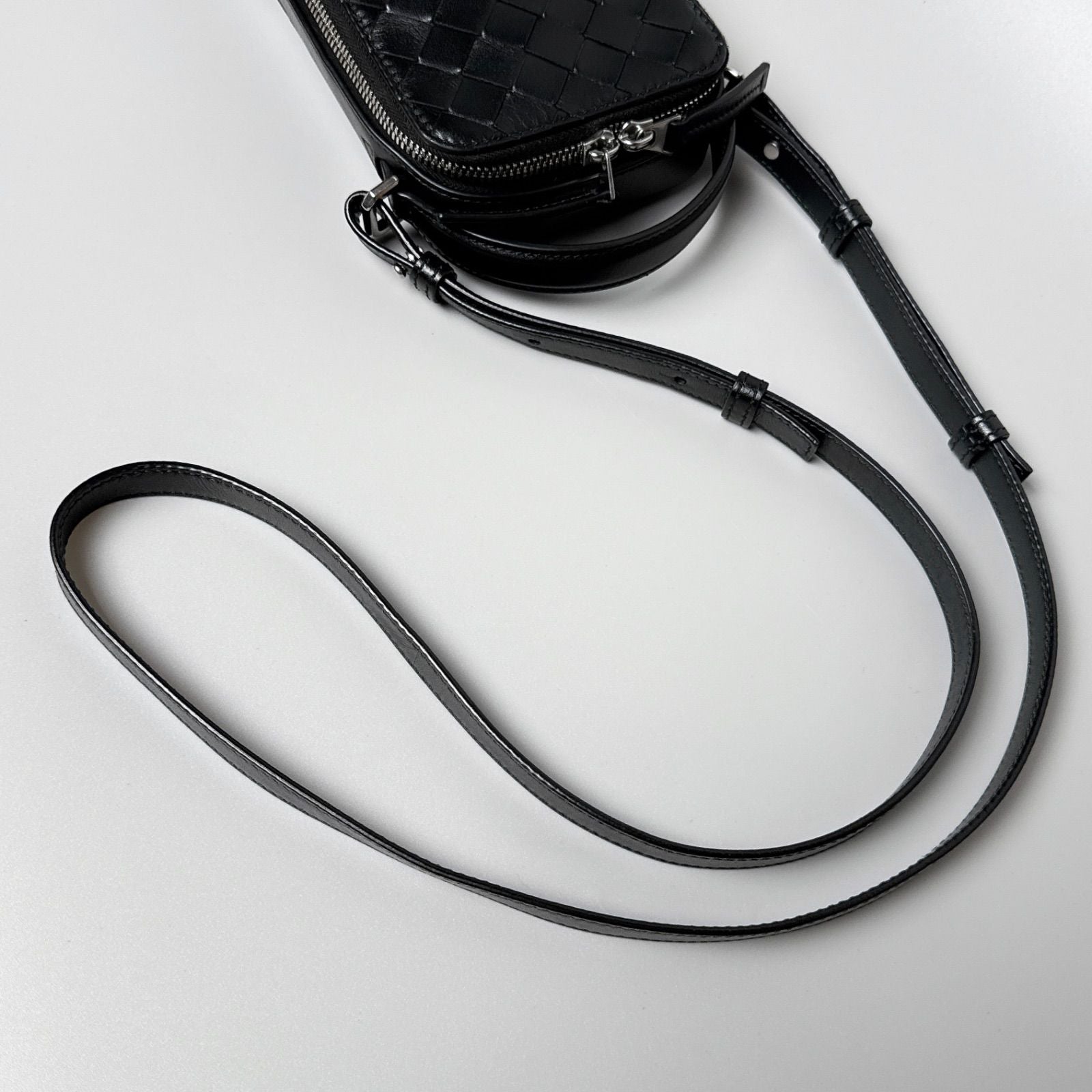 Bottega Veneta Intrecciato Getaway Phone Pouch — view 9