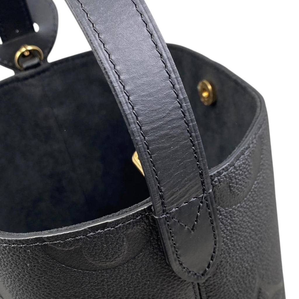 Louis Vuitton Shoulder Bag in BB Monogram Empreinte Noir Black — view 9