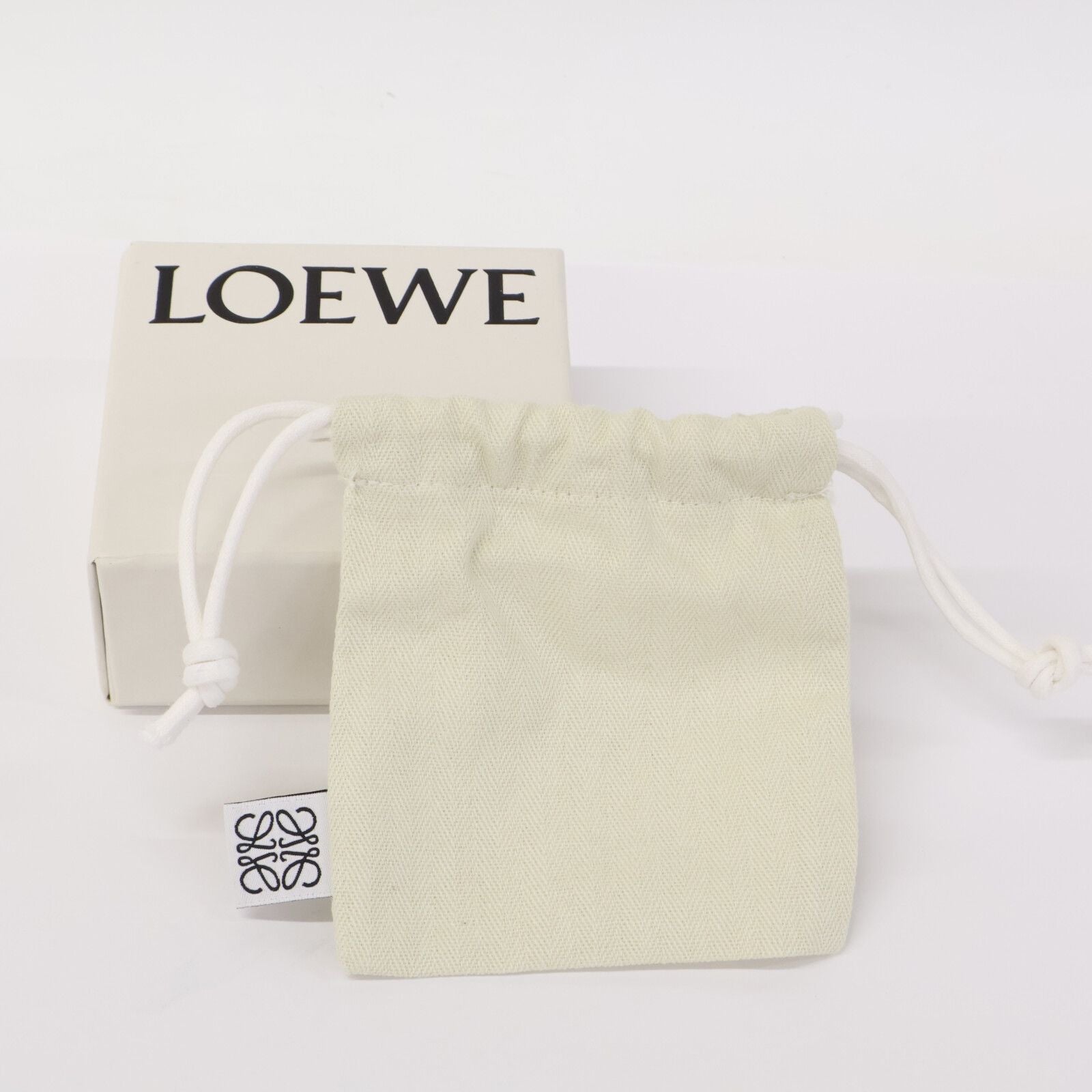 Loewe 111.25.020 Anagram Brooch — view 8