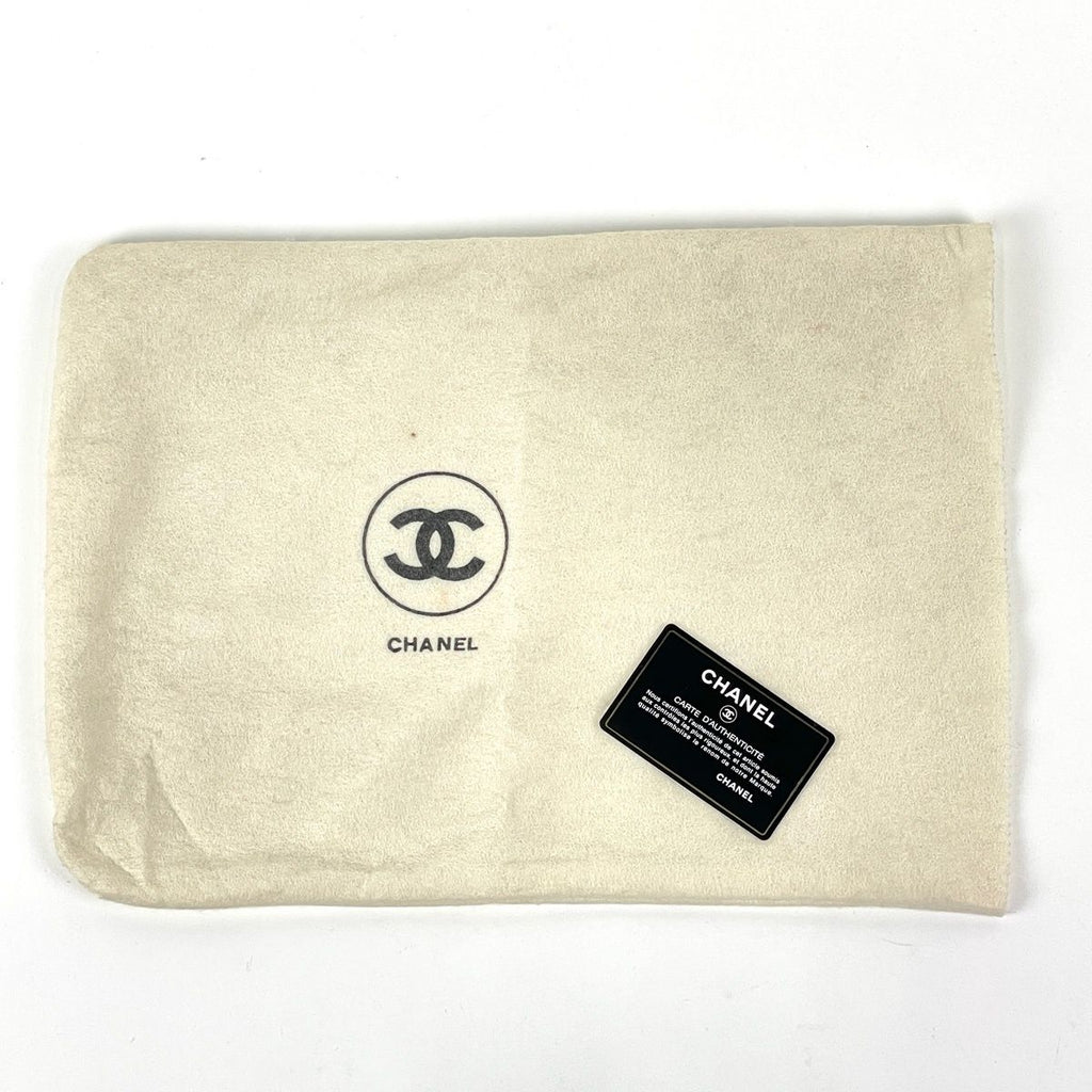 Chanel Quilted Double Flap Chain Shoulder Bag CC Logo Leather — view 9