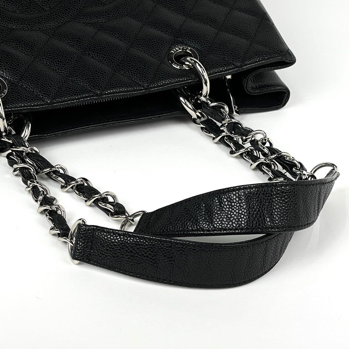 Chanel CC Logo Chain Tote Quilted Grand Shopping GST Caviar Leather Black — view 7